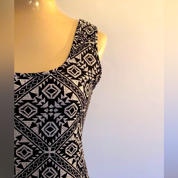 Summer Dress - Picture 2 of 3